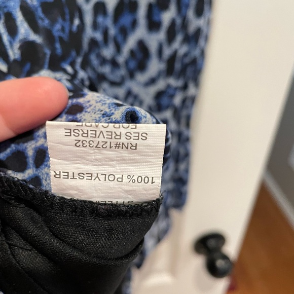 Faisa size small embellished, animal, print top. Fully lined. - Picture 3 of 8